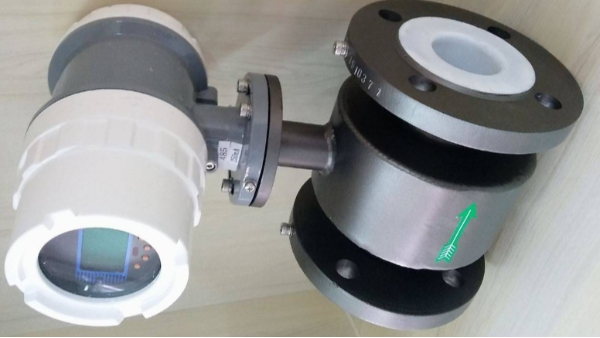 電磁流量計(jì)內(nèi)襯注塑加工的創(chuàng)新應(yīng)用與材料選擇