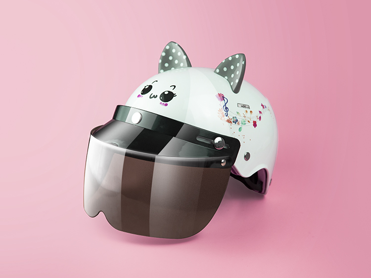 女電動車頭盔四季可愛半盔安全帽現(xiàn)貨